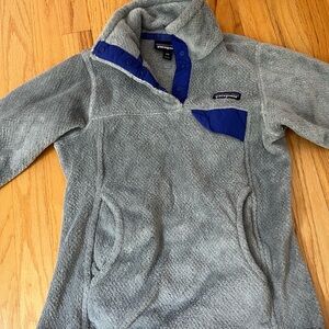 Patagonia Gray Fleece with Blue Accents